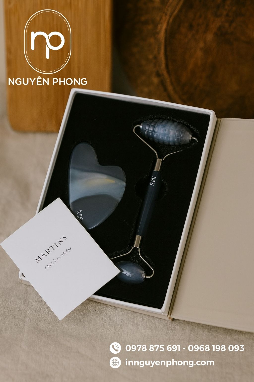 In hộp đựng dụng cụ đánh cảm đẹp 